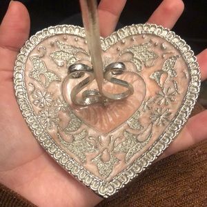 cynthia rowley heart jewelry holder